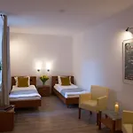 Tango House 3*