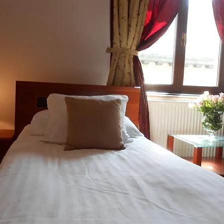 Bed & Breakfast Tango House 3*